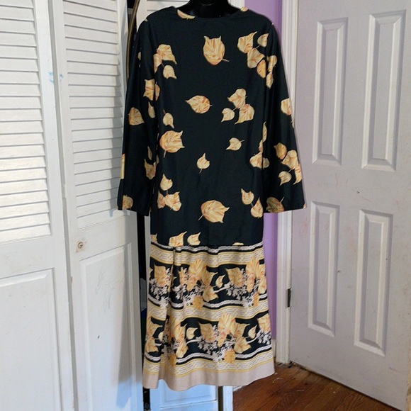 Hand Made Printed 2 Piece Skirt Set- Large - Picture 6 of 12